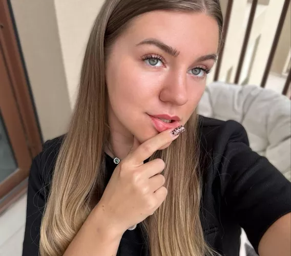 i will touch your back with my long nails