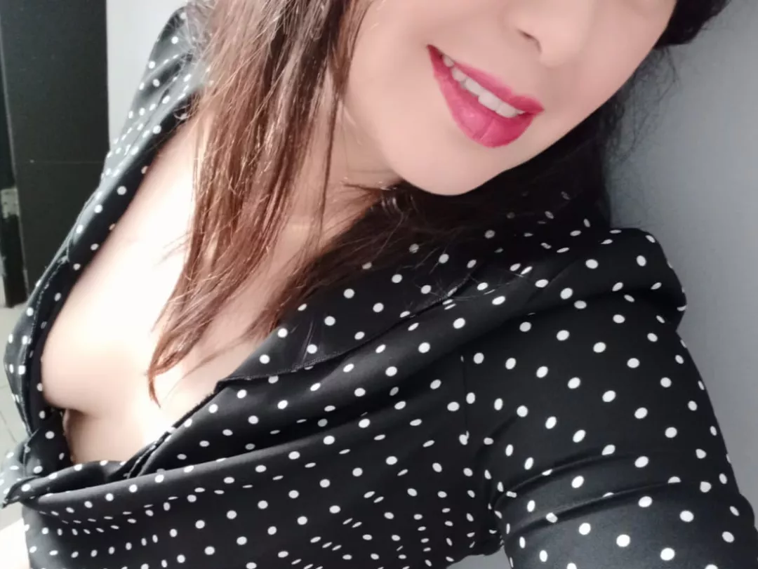 It's a braless kind of Monday today!