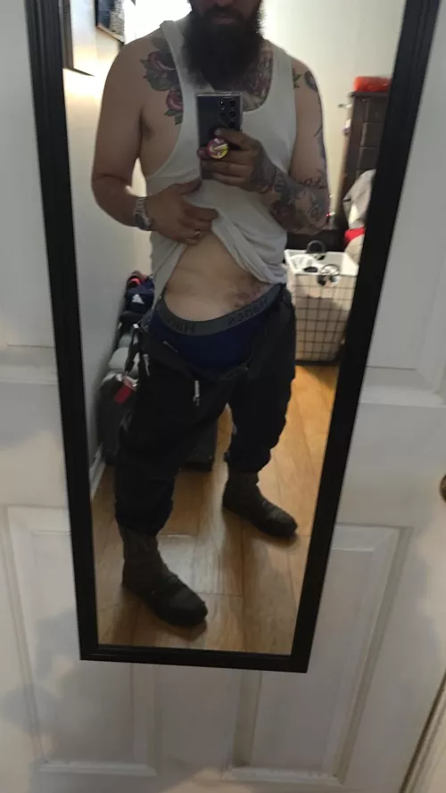 Just got off work, need to shower😊