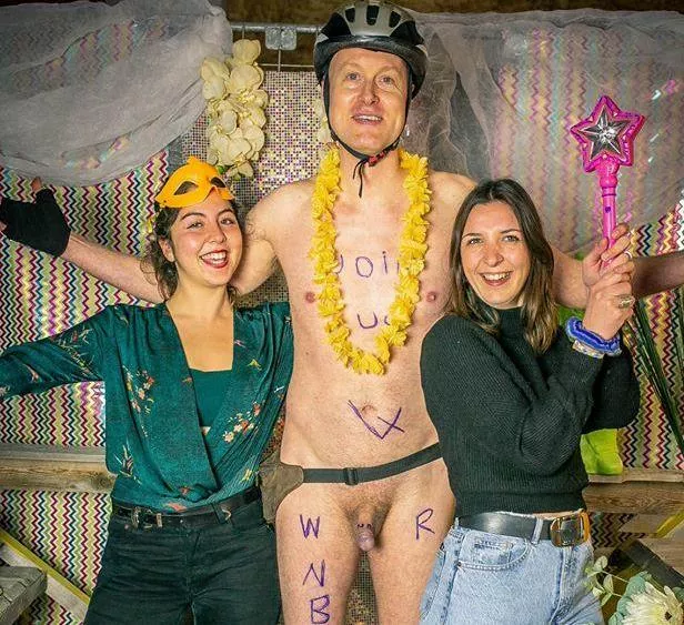 Me at Antitapas night Brussels with two French students, official Antitapas picture posted for a while on Facebook. 