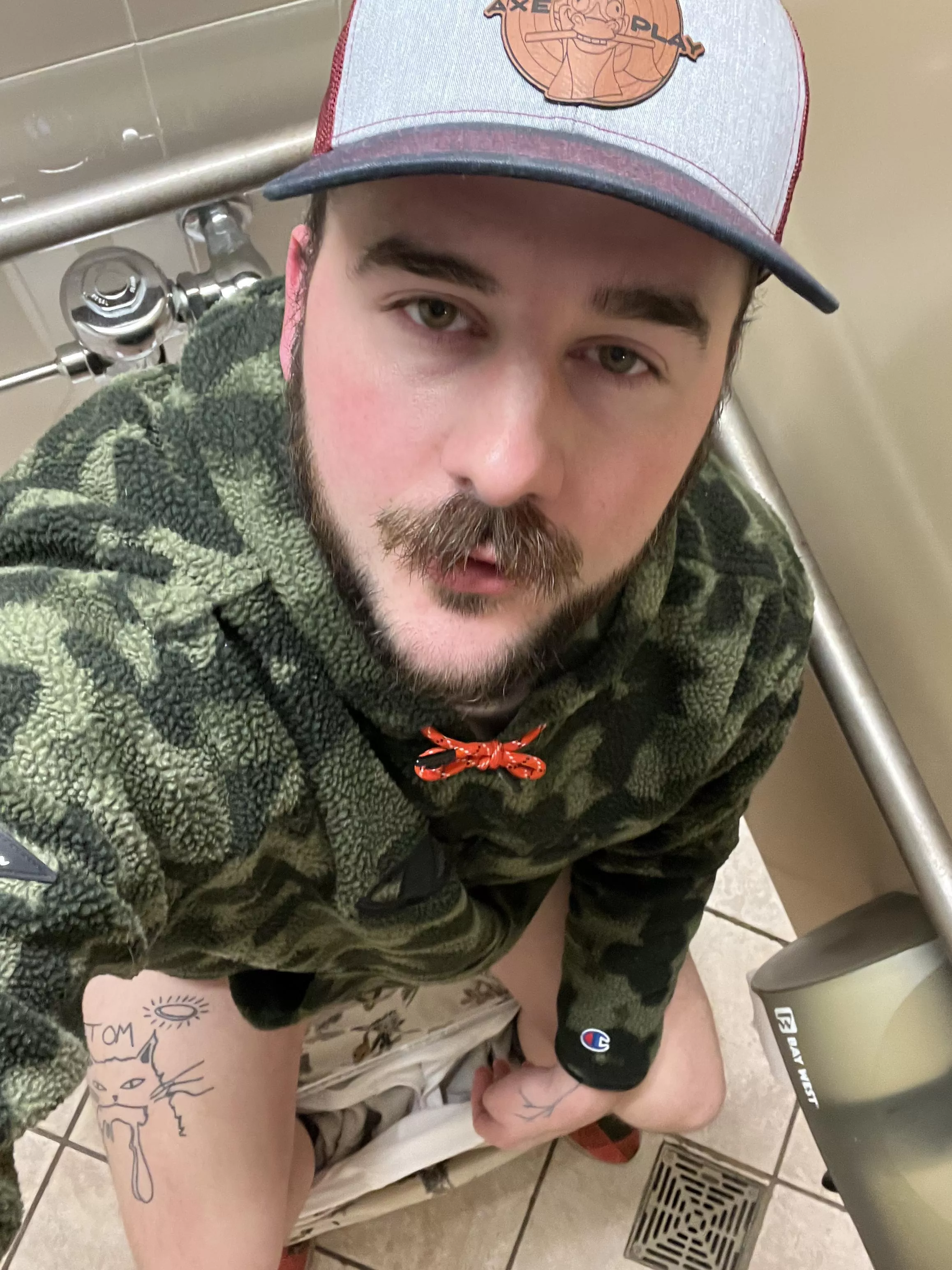 meet me in the toilet?