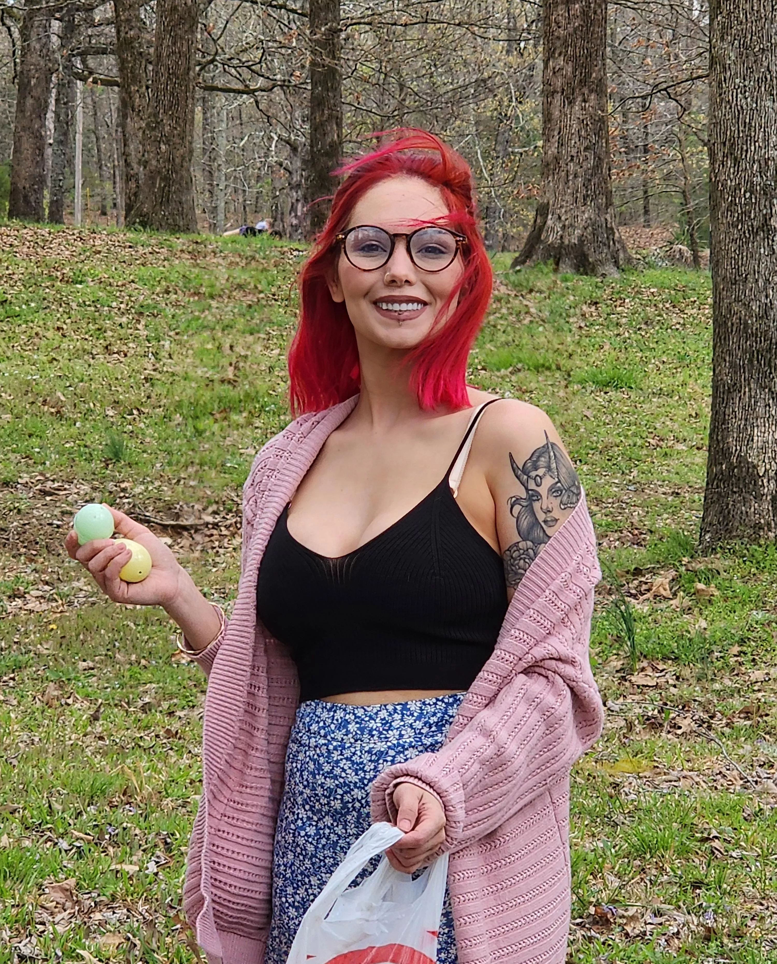 Real girl enjoing hiding easter eggs! iutr