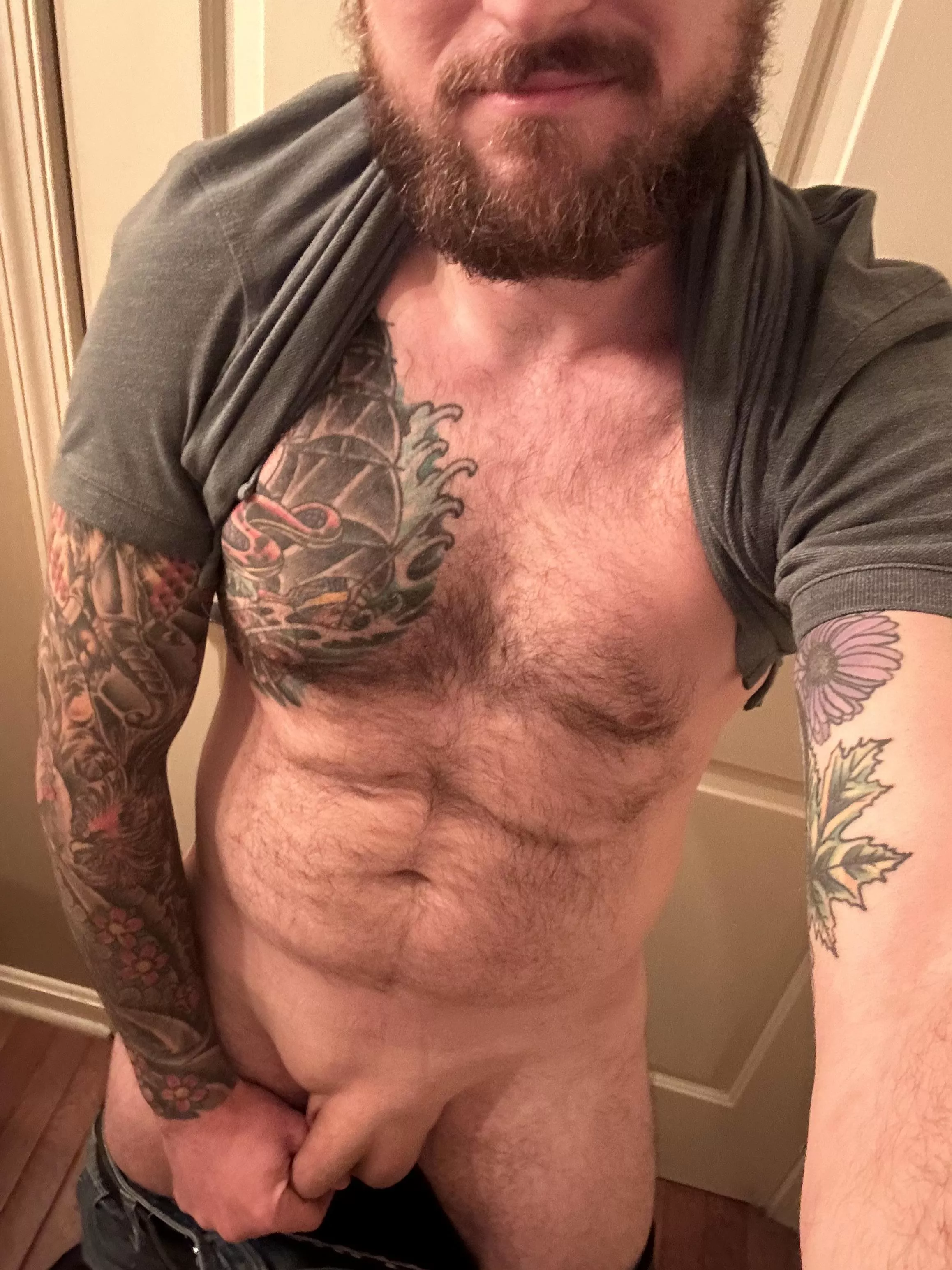 So fucking horny DMs open 