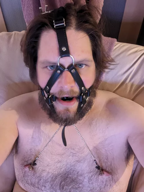Submissive man needs his nipples tortured 😈