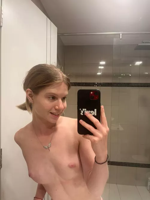 The nipples are barely perceptible, but they too want a passionate kiss.