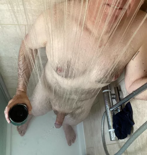 This is a really nice shower 😏