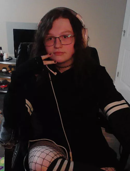 Thought I looked kinda pretty :3c