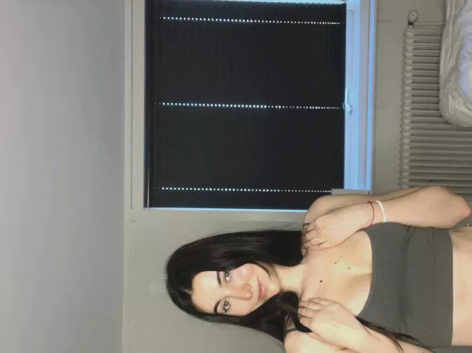  To fuck me, would you compromise your marriage? 