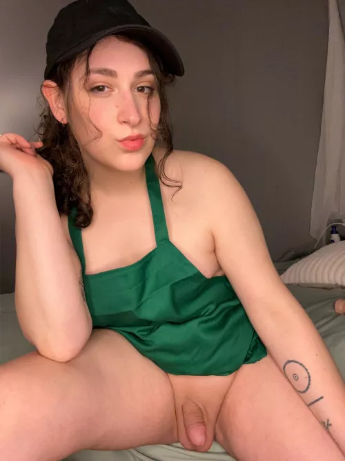 Wanna try our new Fembucks latte with extraaaa cream? 💦