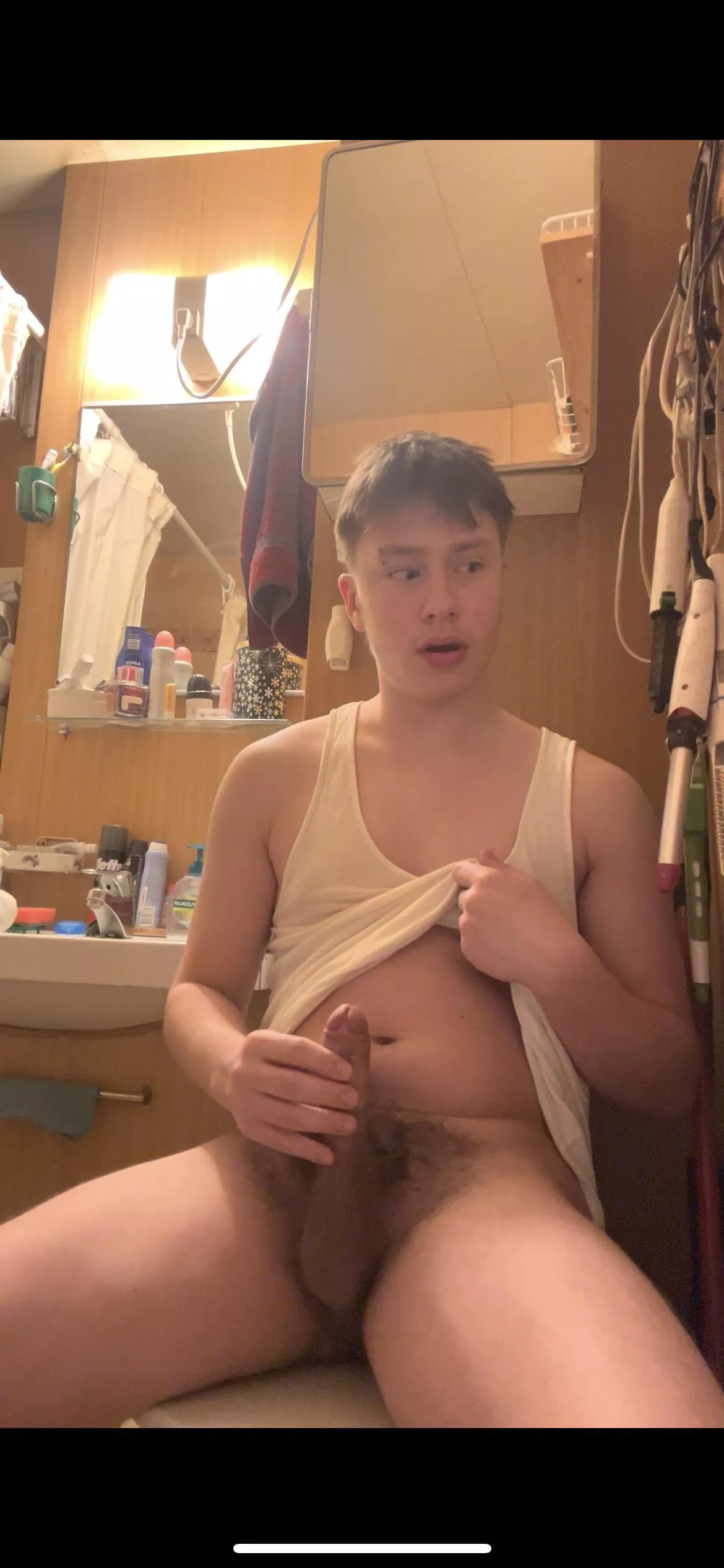 What do you prefer more in your throat? Pee or spit?🤤