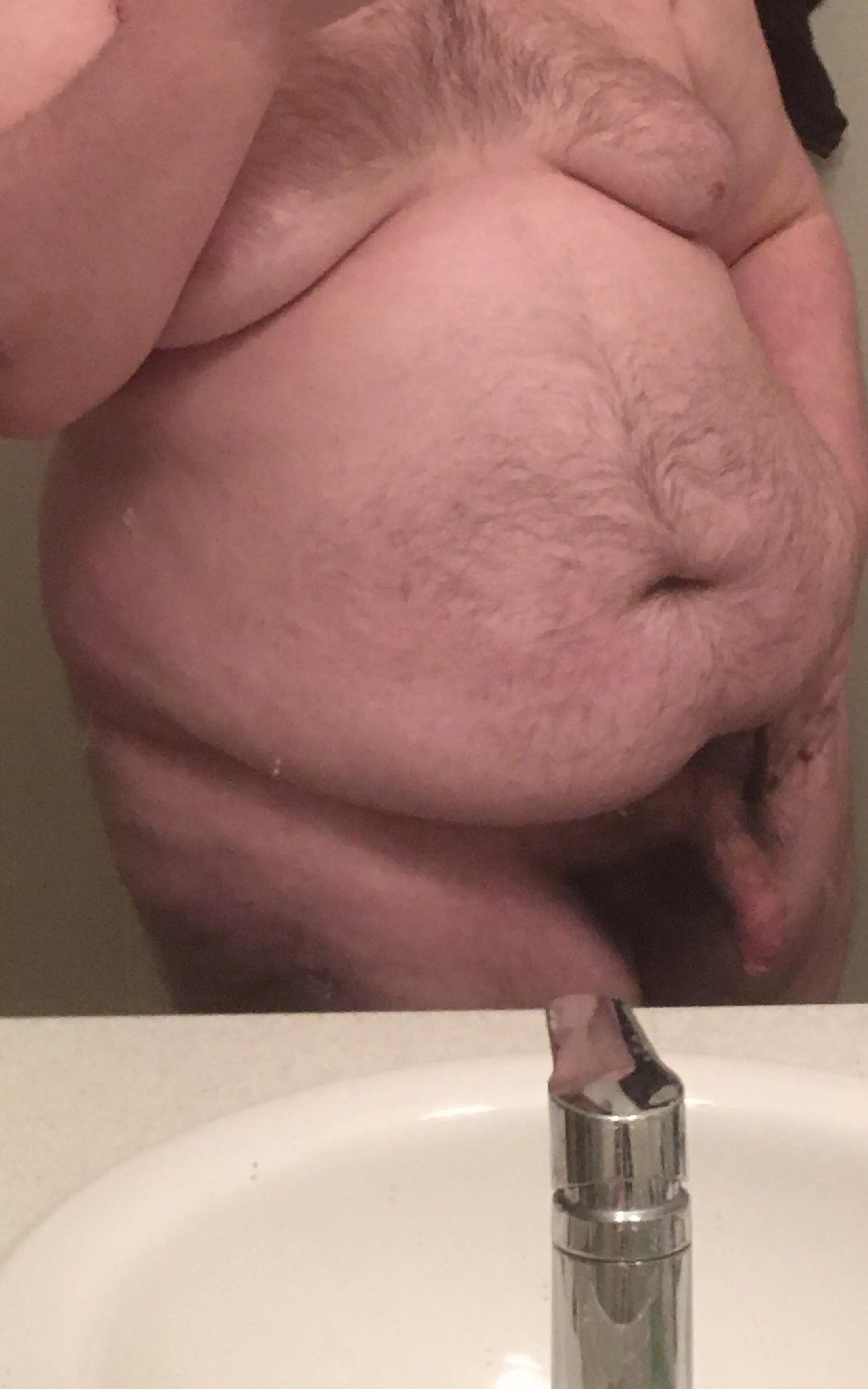 19 Found out I love to share let me hear horny comments ;)