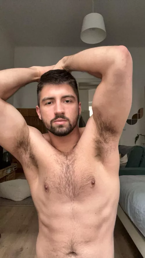 24 stud 😇 looking for a rich and generous partner to explore my gayness. Im really curious and open to try new things. Telegram: Noxian21