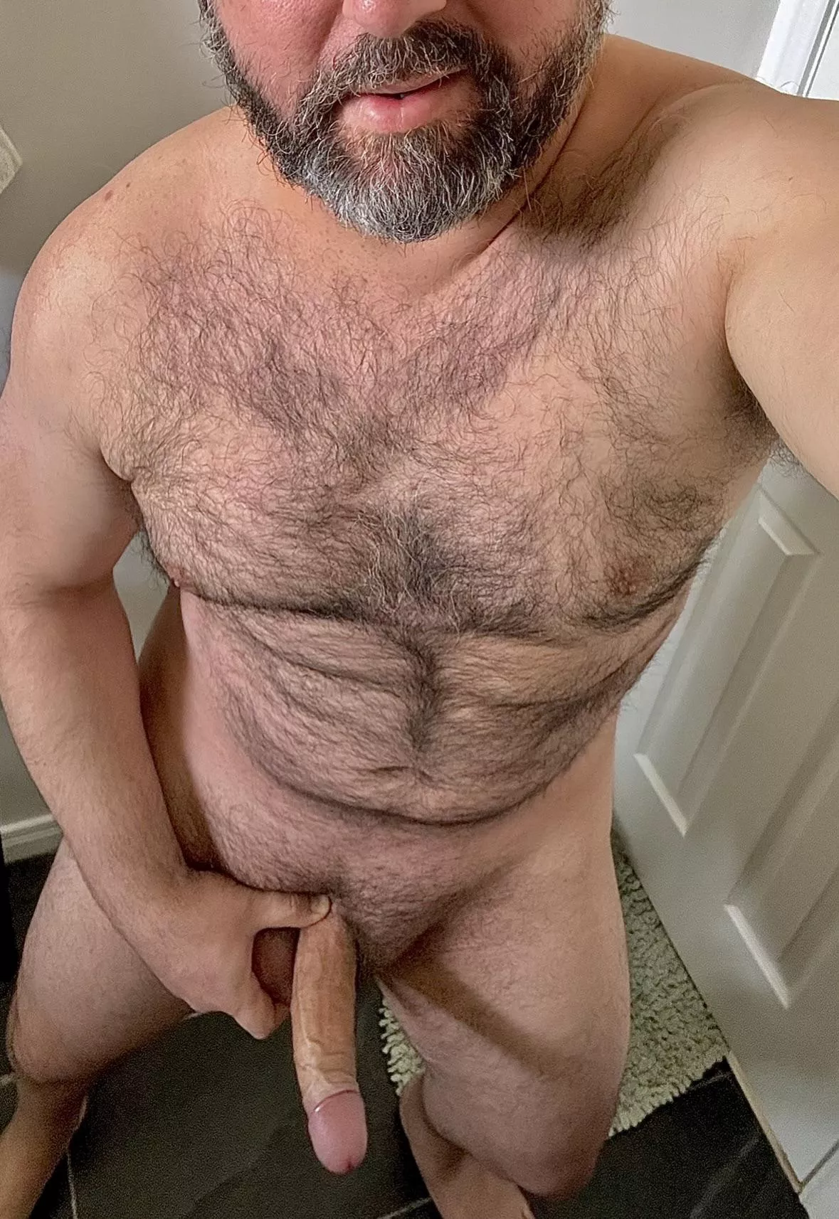 (43), 6’1, 215lbs, 8”, 100% Dad.