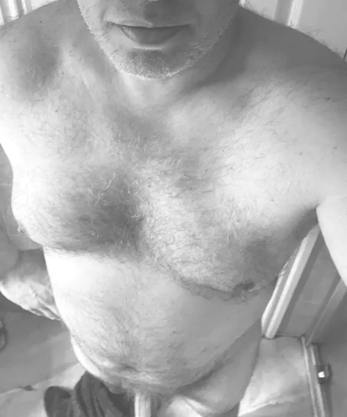 [45] Ladies do you like a 🇬🇧 Dadbod?
