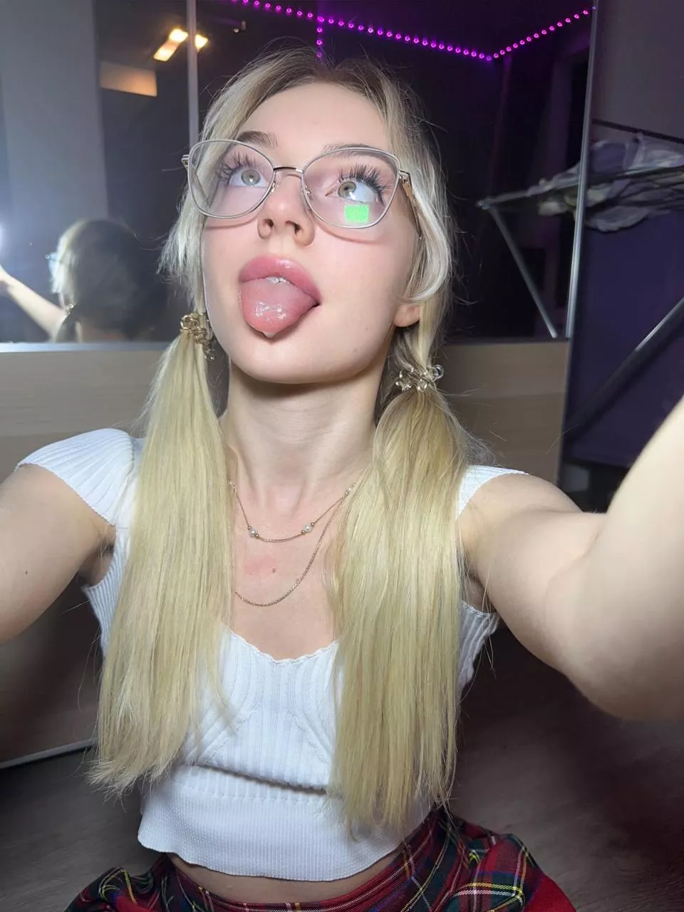 Aim for my pretty mouth