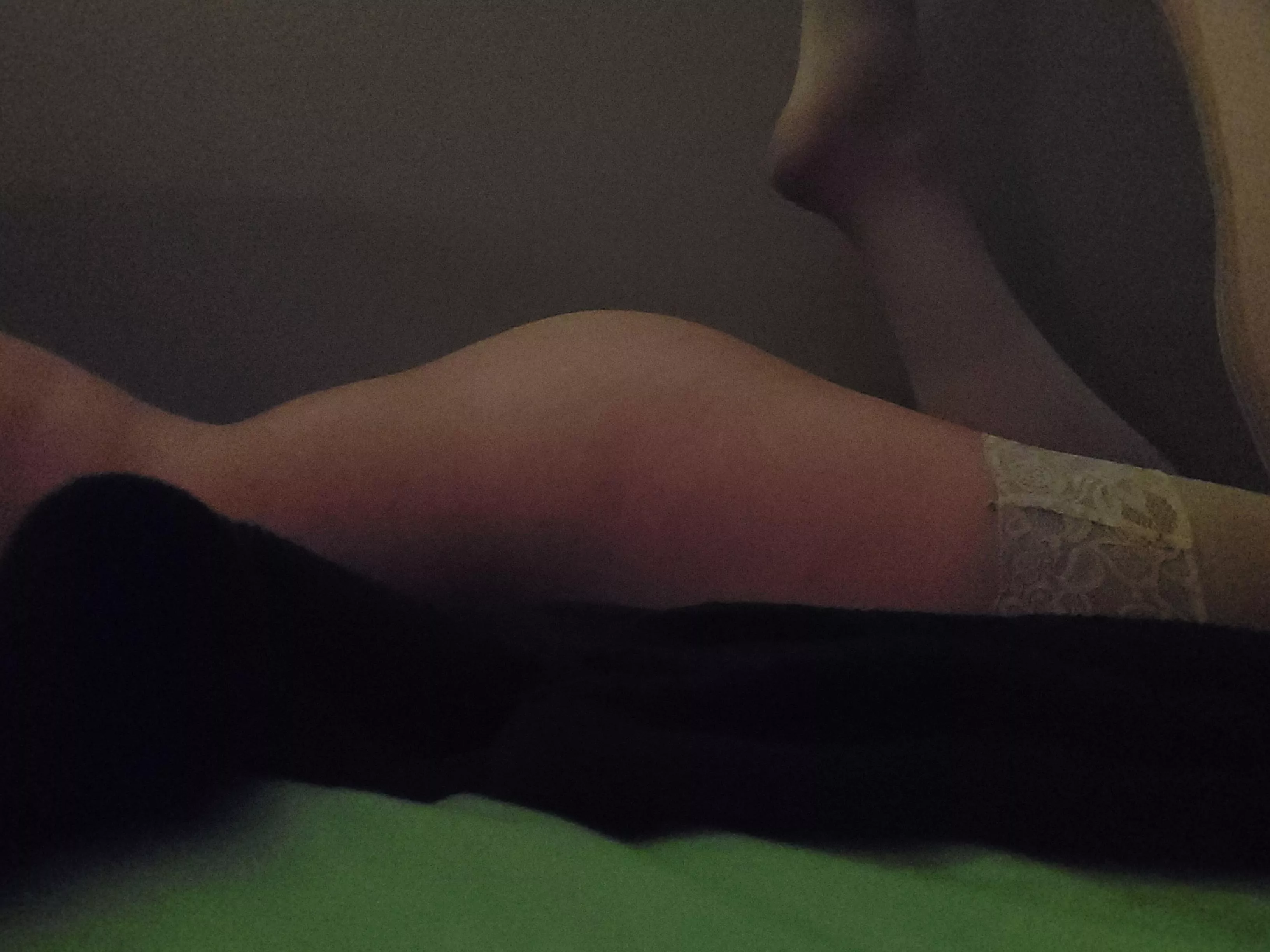 Anyone wanna make my back arch like this~?