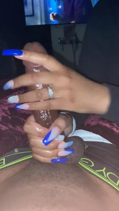 BBC handjob while watching a movie🥰 who wants that?💦😫