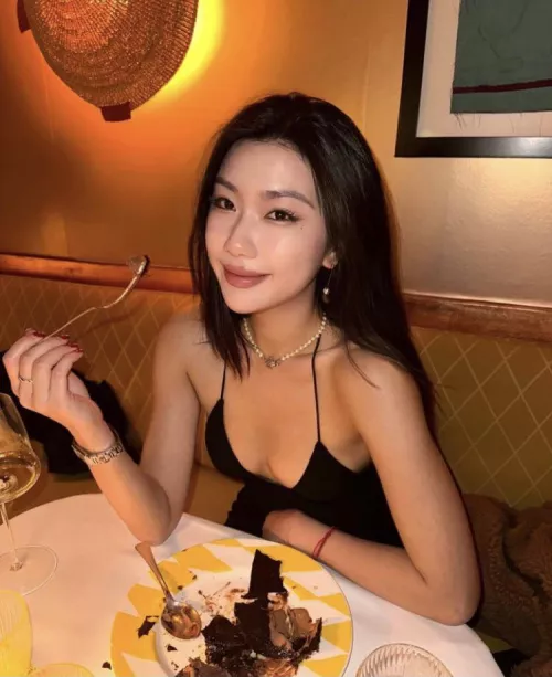 blind date with her, are u happy?