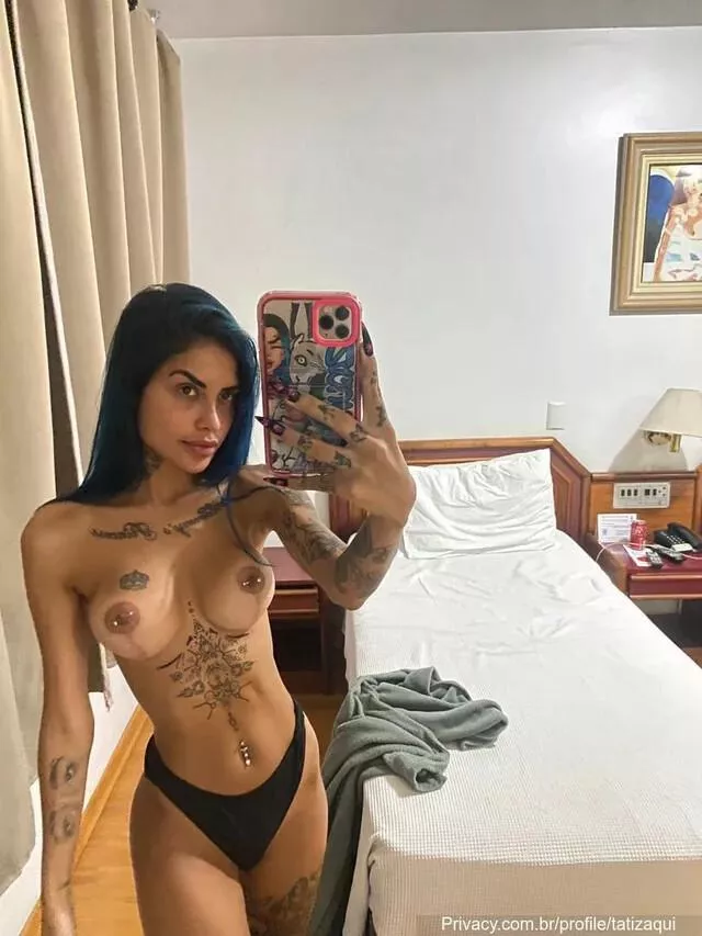 Brazilian singer Tati Zaqui get excited to show her nipples piercing