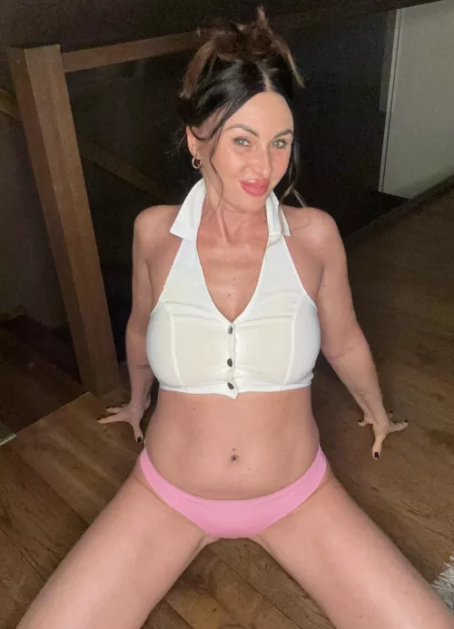 Come to help me get rid of my panties