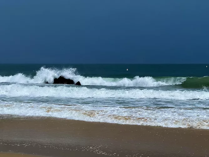 Corona del Mar State Beach during thunderstorm 