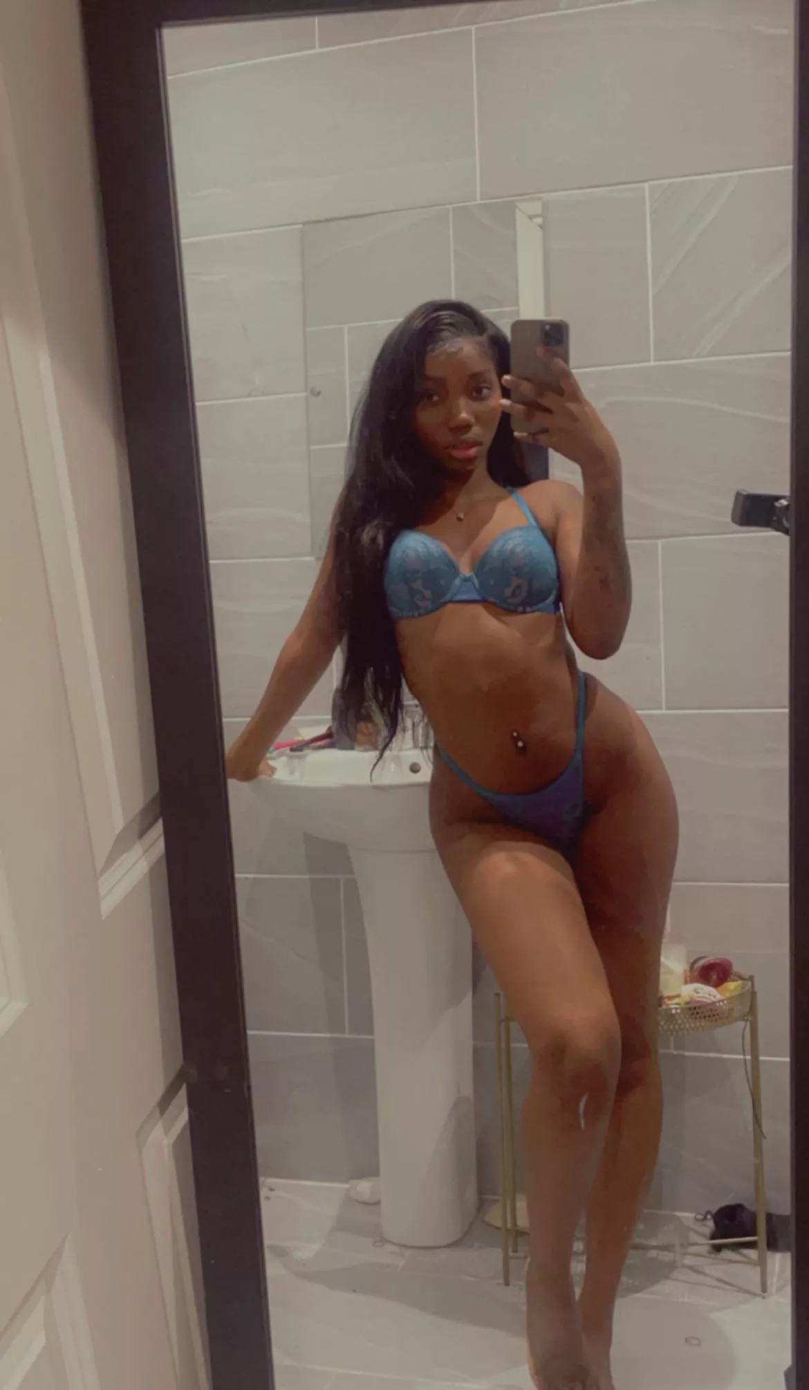 Do I look good in blue?🍫😉