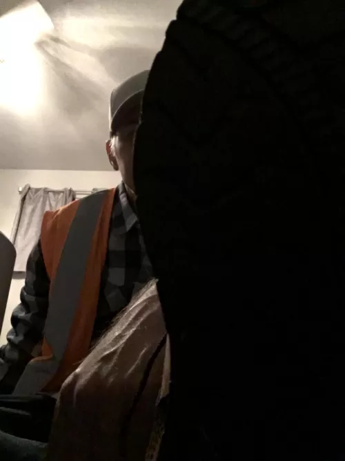 Do women like men that wear boots to work