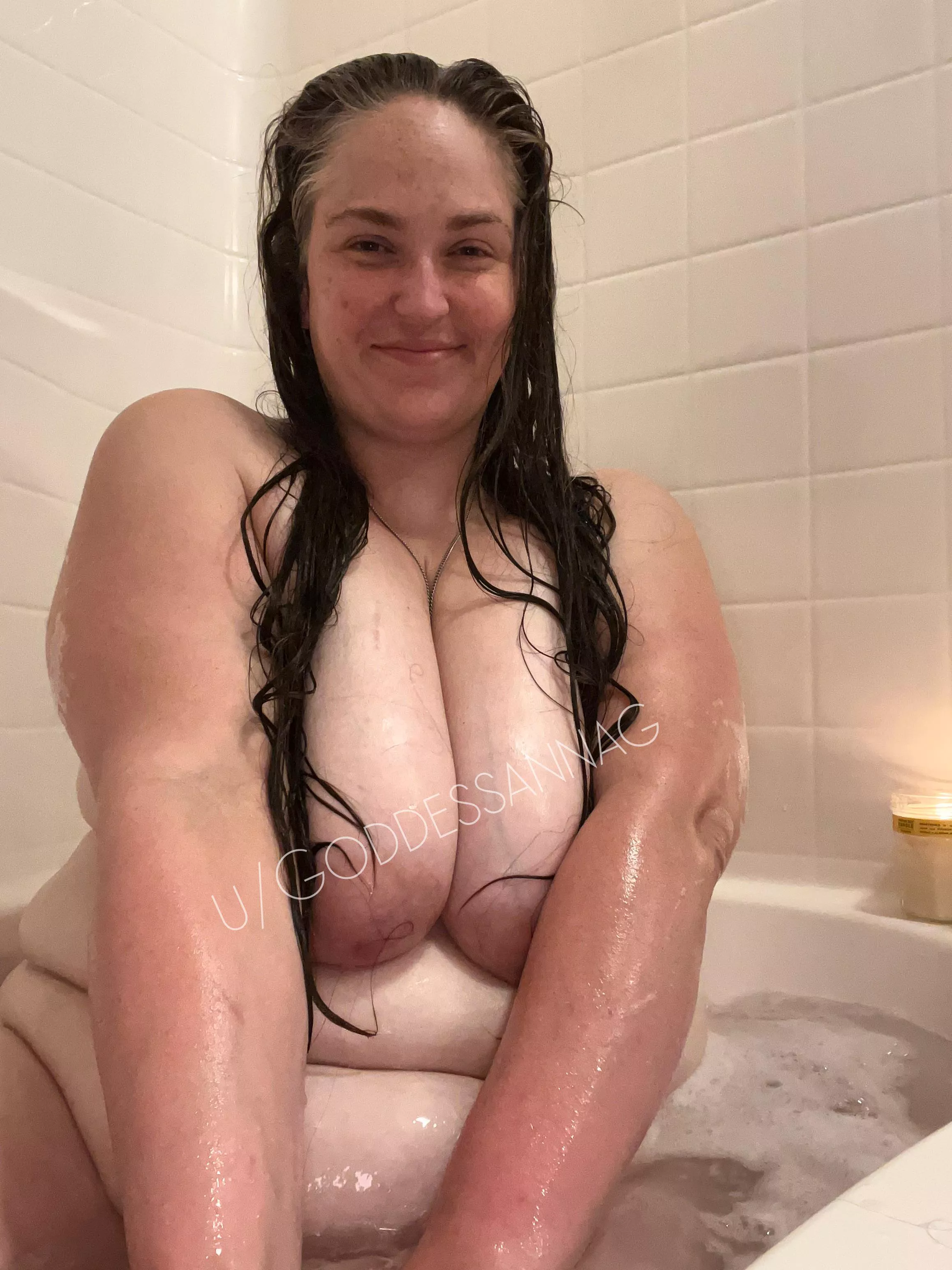 Enjoying a late night bubble bath 37F