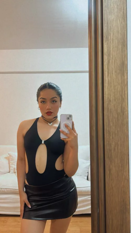 Excuse me while I distract you for a minute 😉