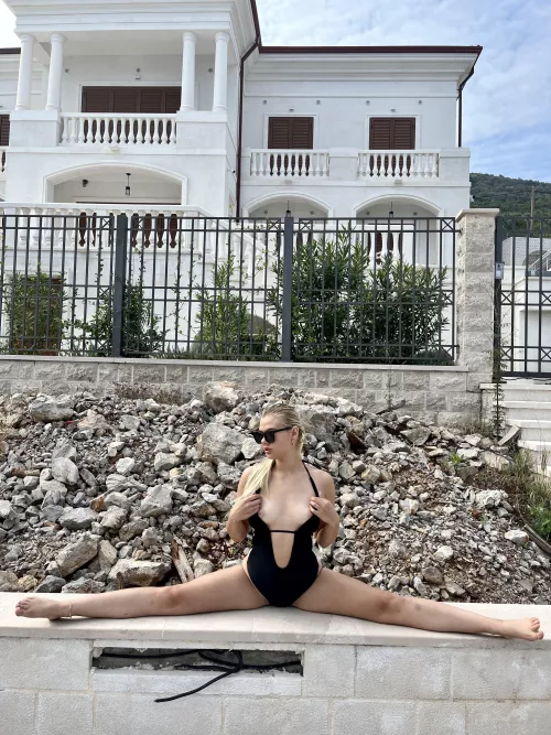 (F) Are we fucking on the first date