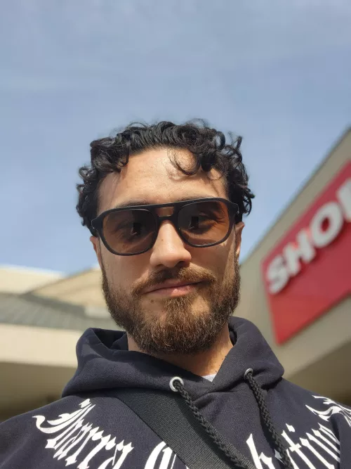 Happy Monday gorgeous people ✌🏼