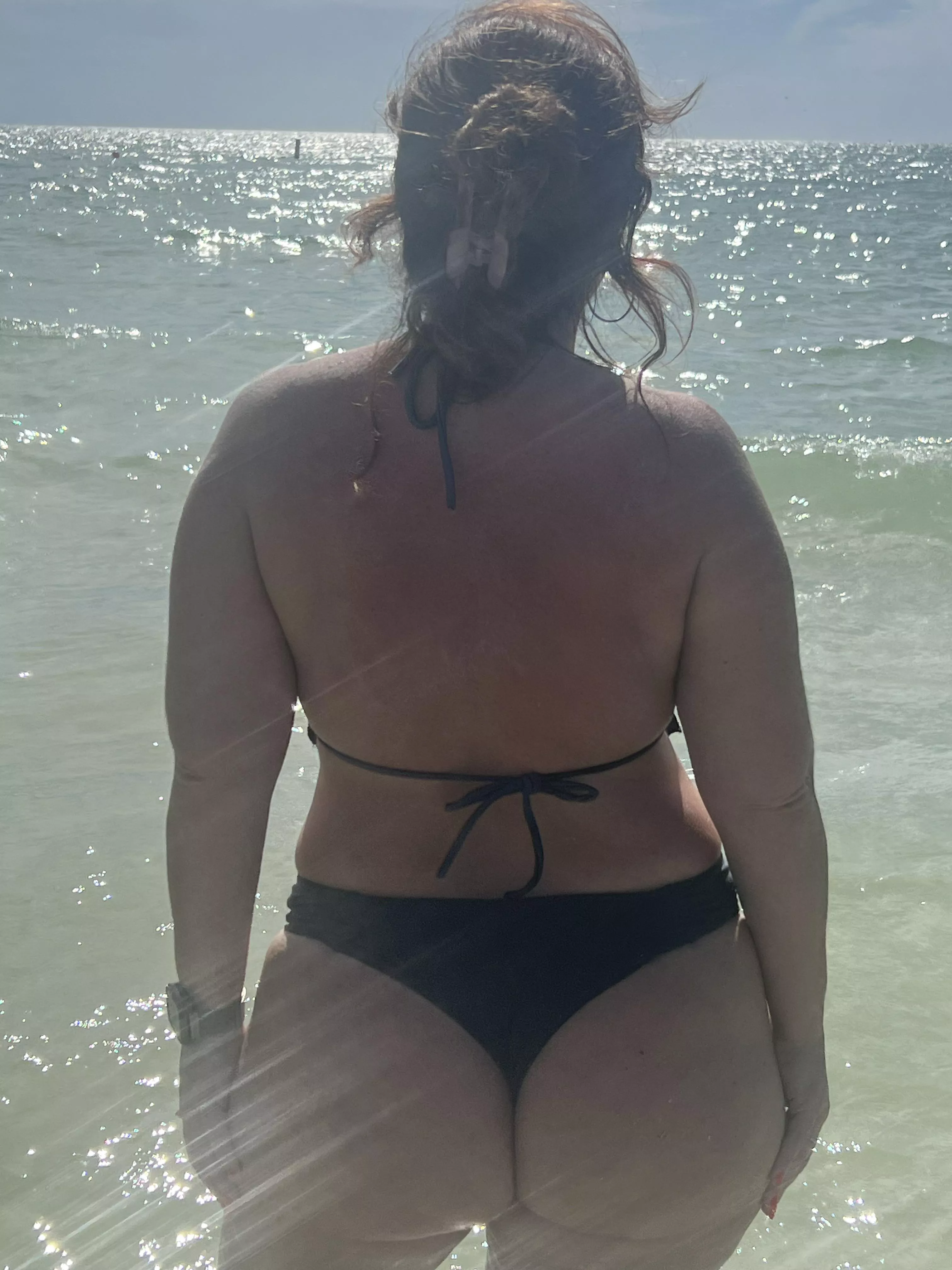 Hi honey, I would like you to meet me on the beach