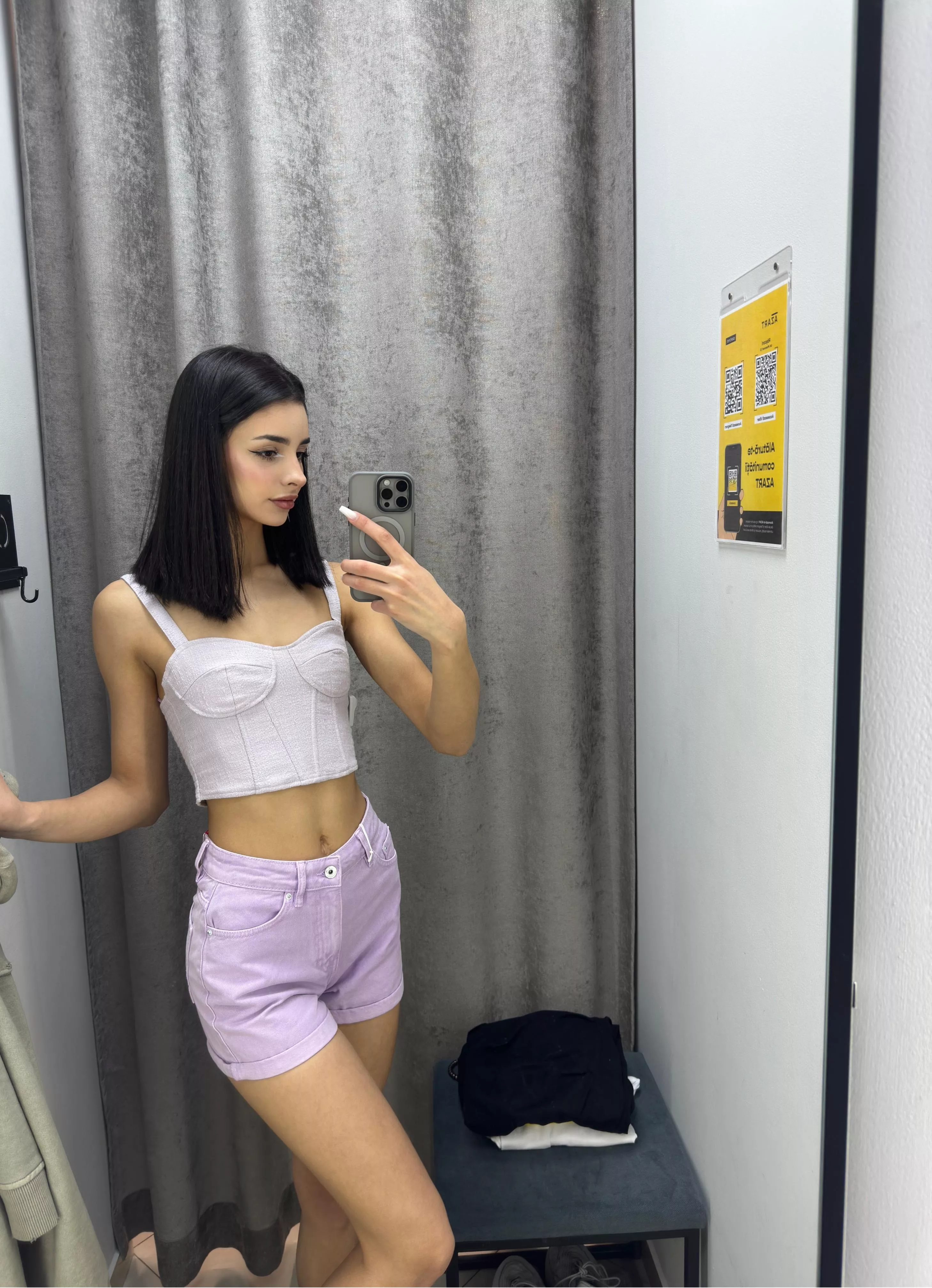 How does this outfit look on me?