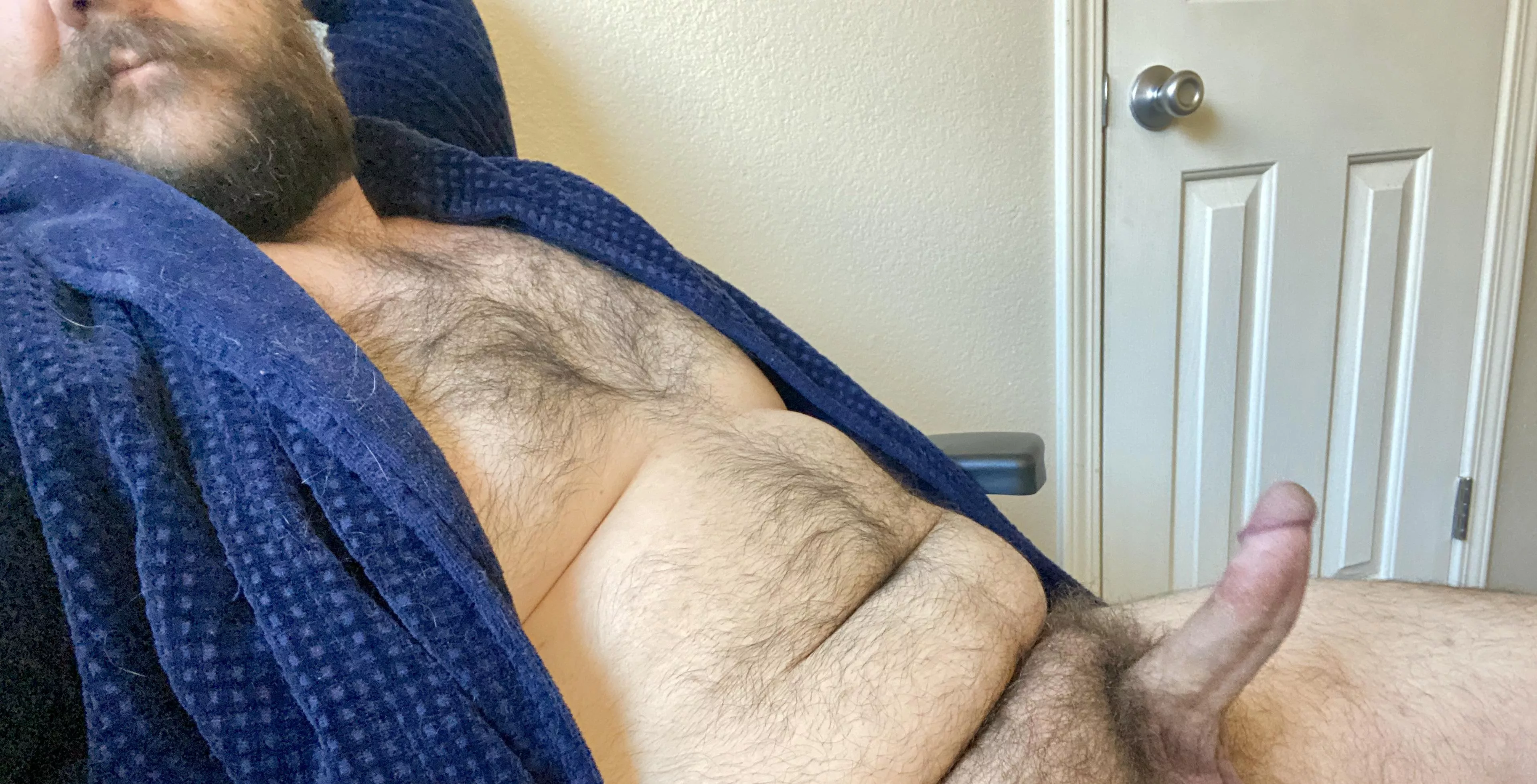 How’d you like to cum feel my curve?