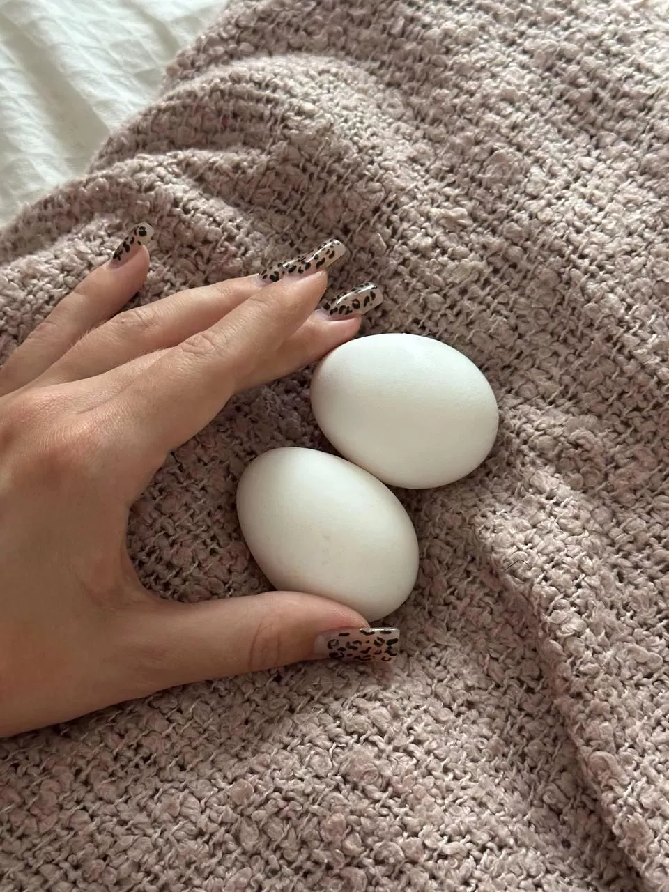 i will touch your balls with my long nails