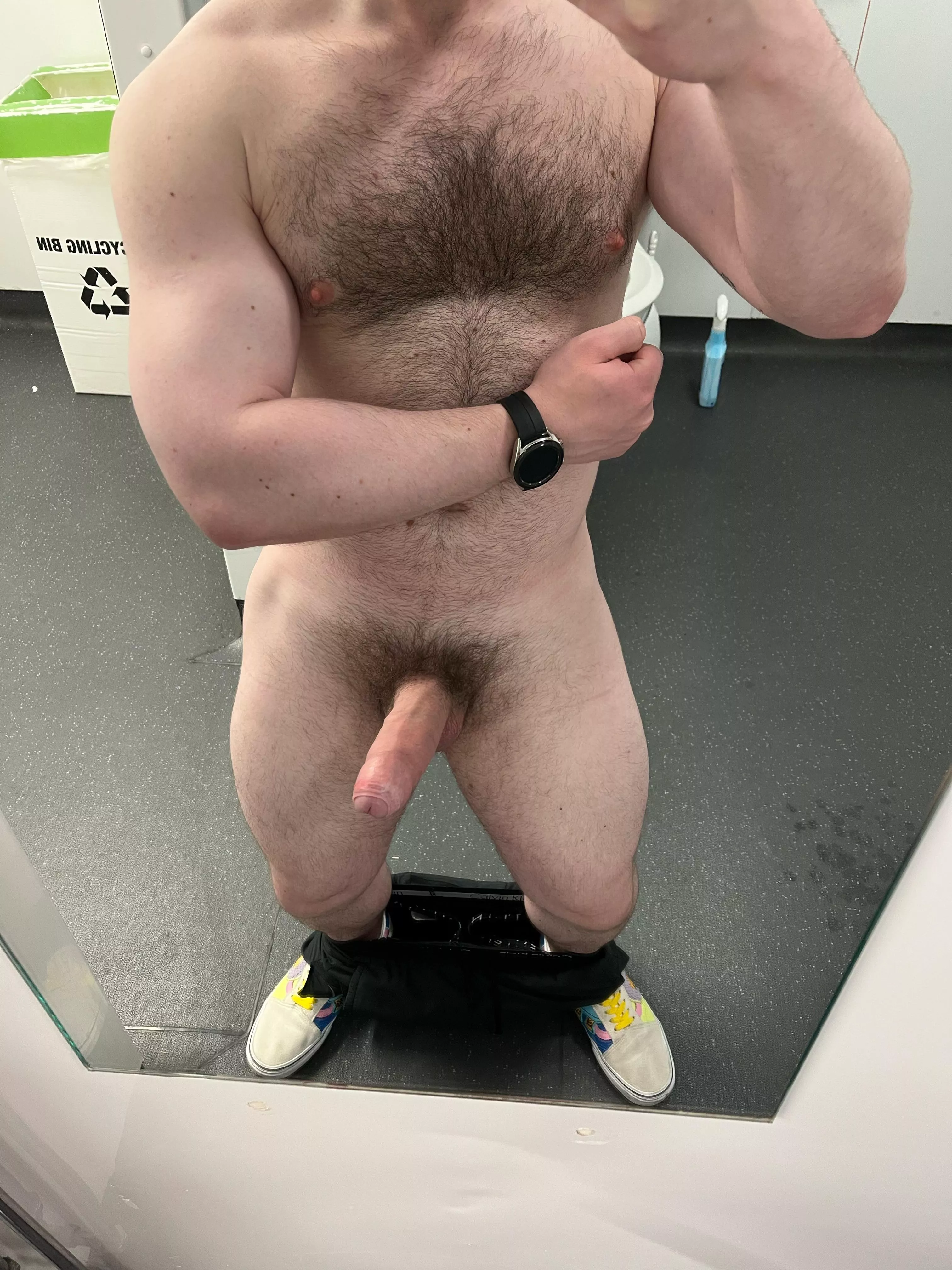 It’s chest day and I just had to take a pic