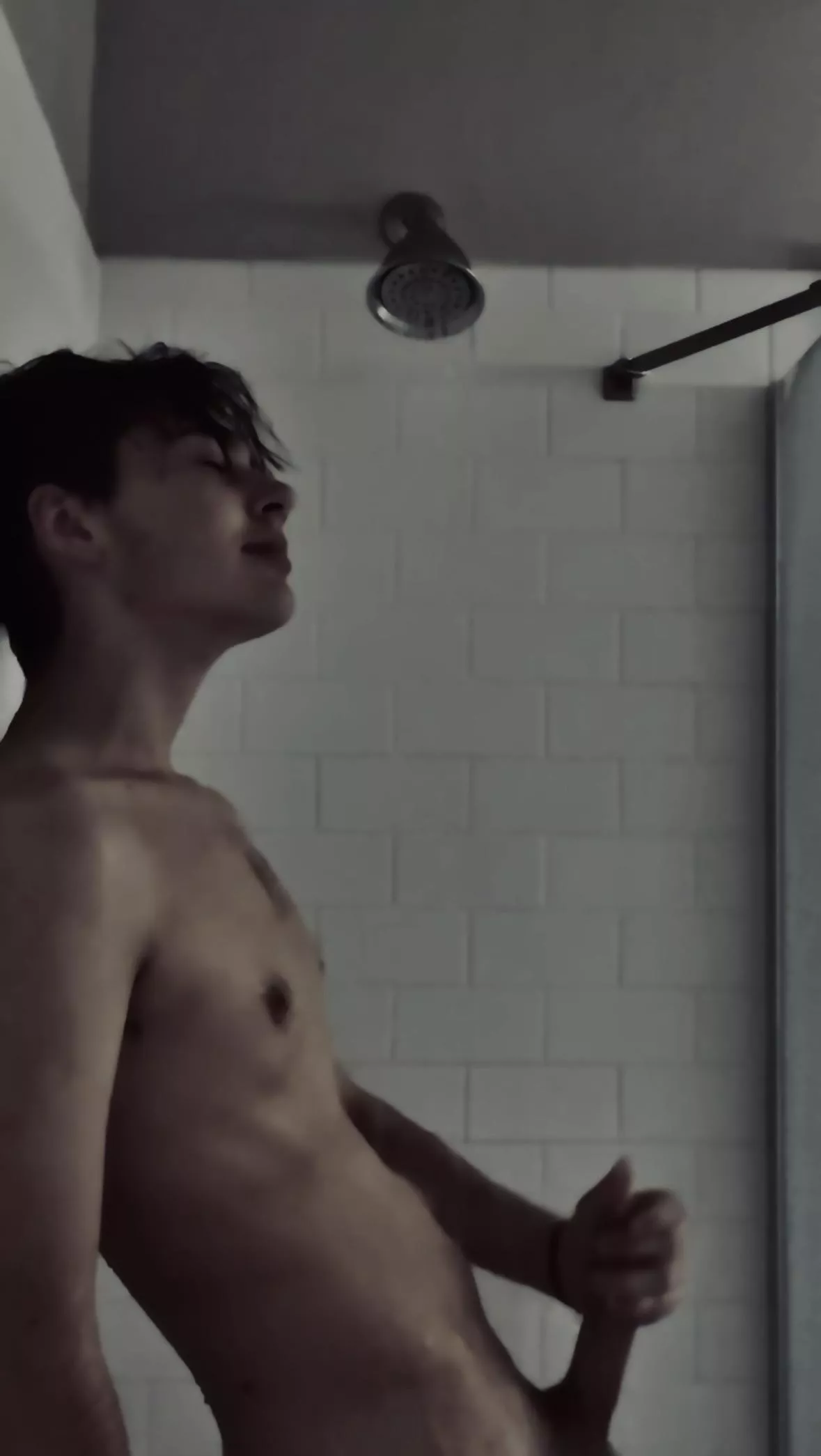 Make me slip in the shower😌