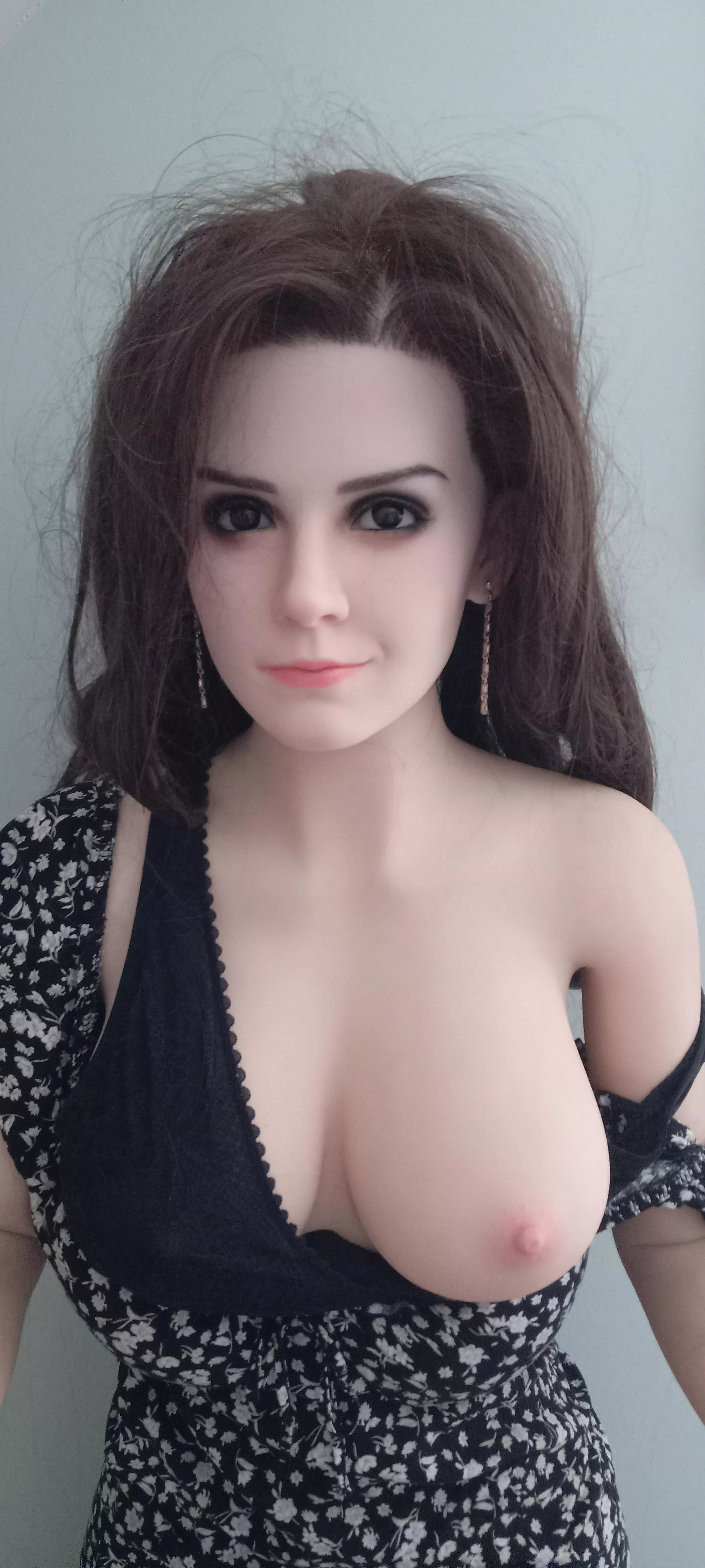 Messy hair, don't care! I grow more and more fond of this doll!