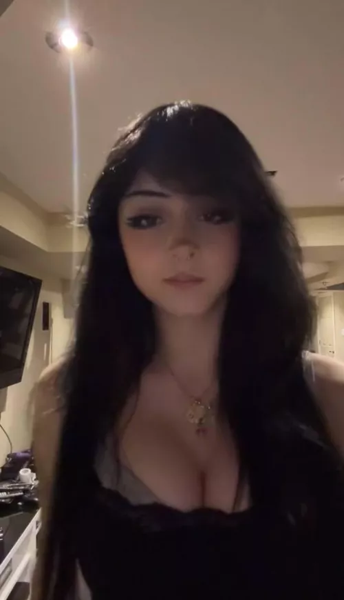 My roommate kicked me out. Can I sleepover tonight?