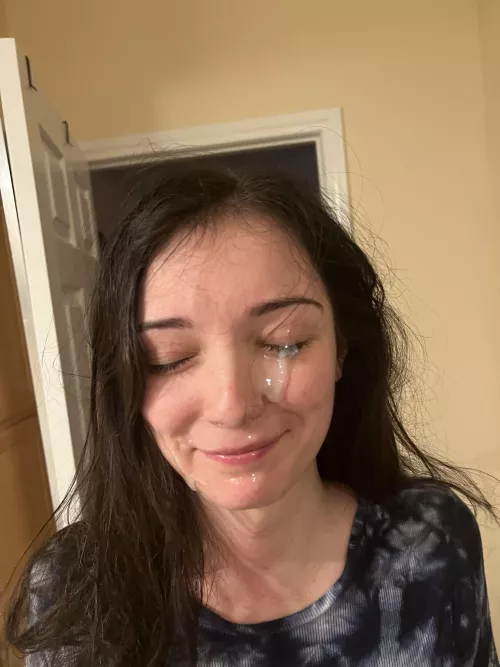 need some cum for the other eye