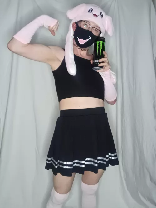 Oh hi little one 🤭