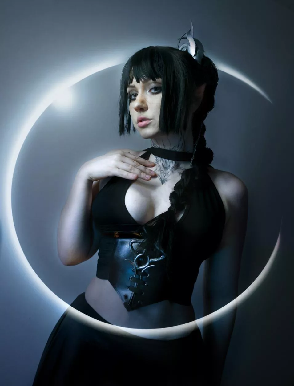 Shadowheart cosplay from Baldurs Gate 3