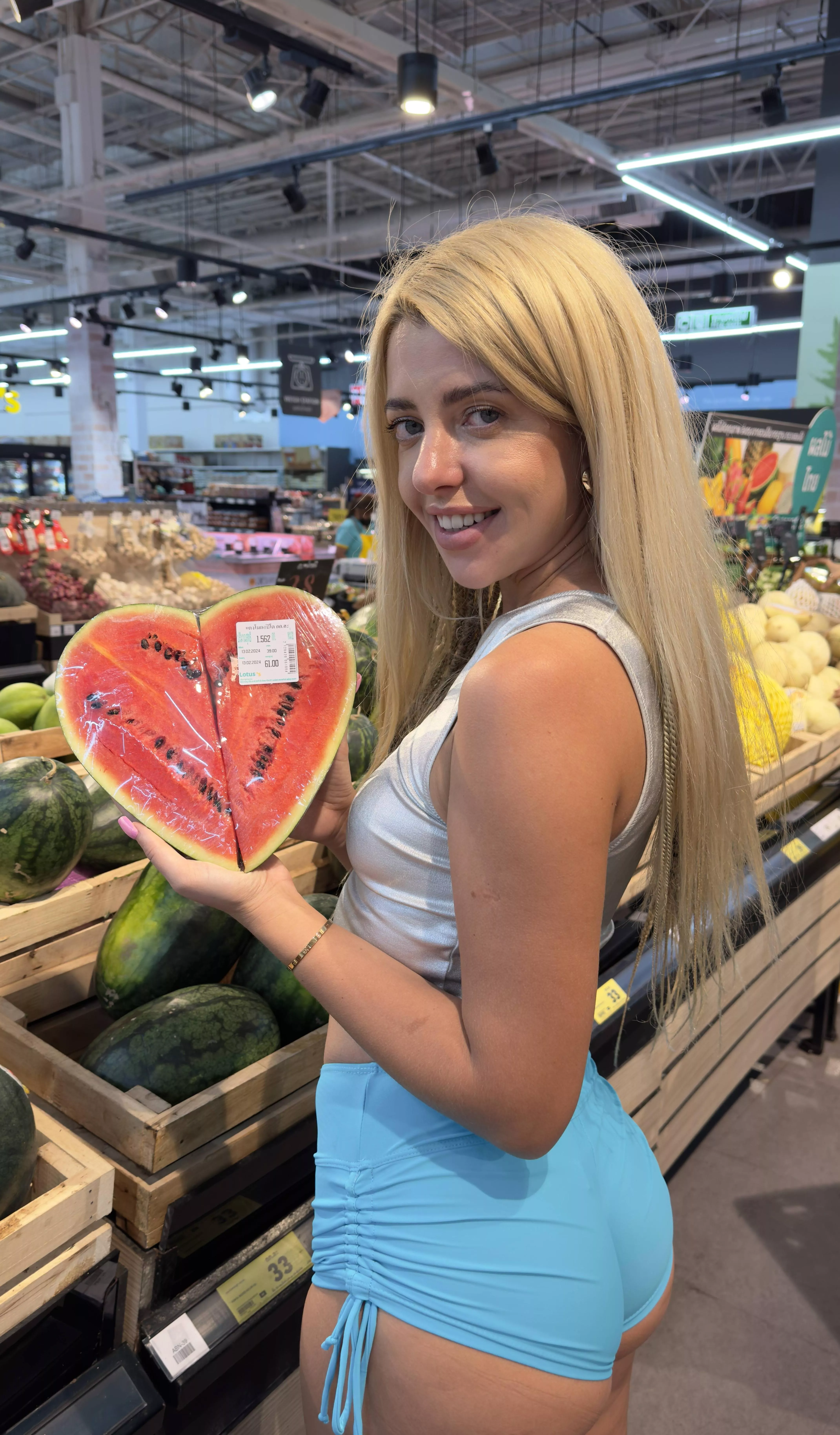 Shall we go shopping at the store