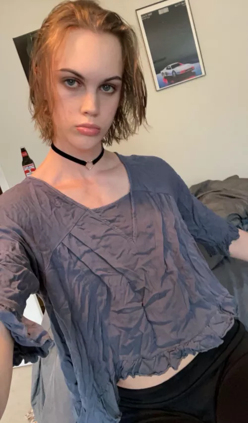 Sorry about the wrinkly shirt🙄