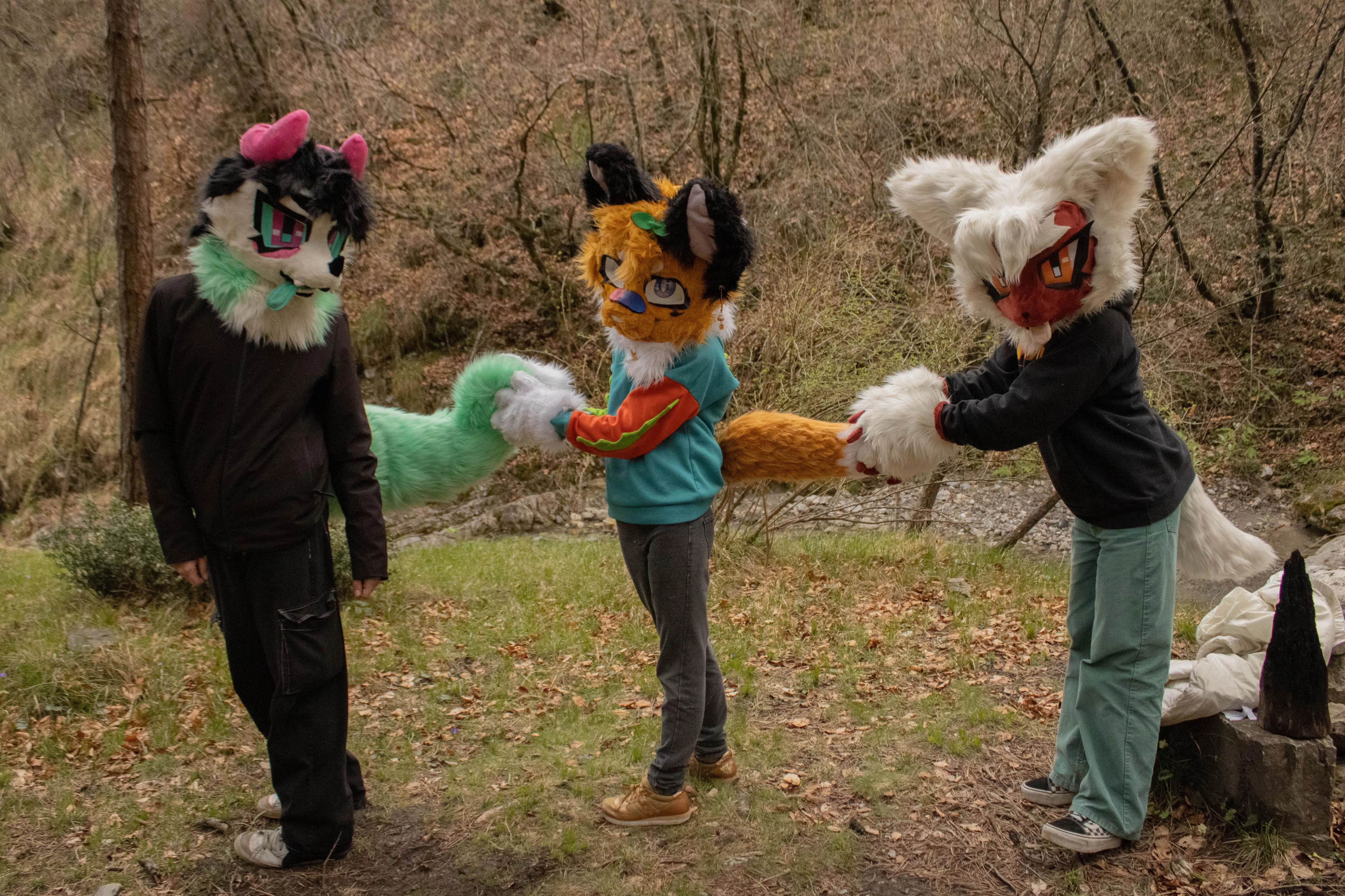 Tail chain! How long is your tail?