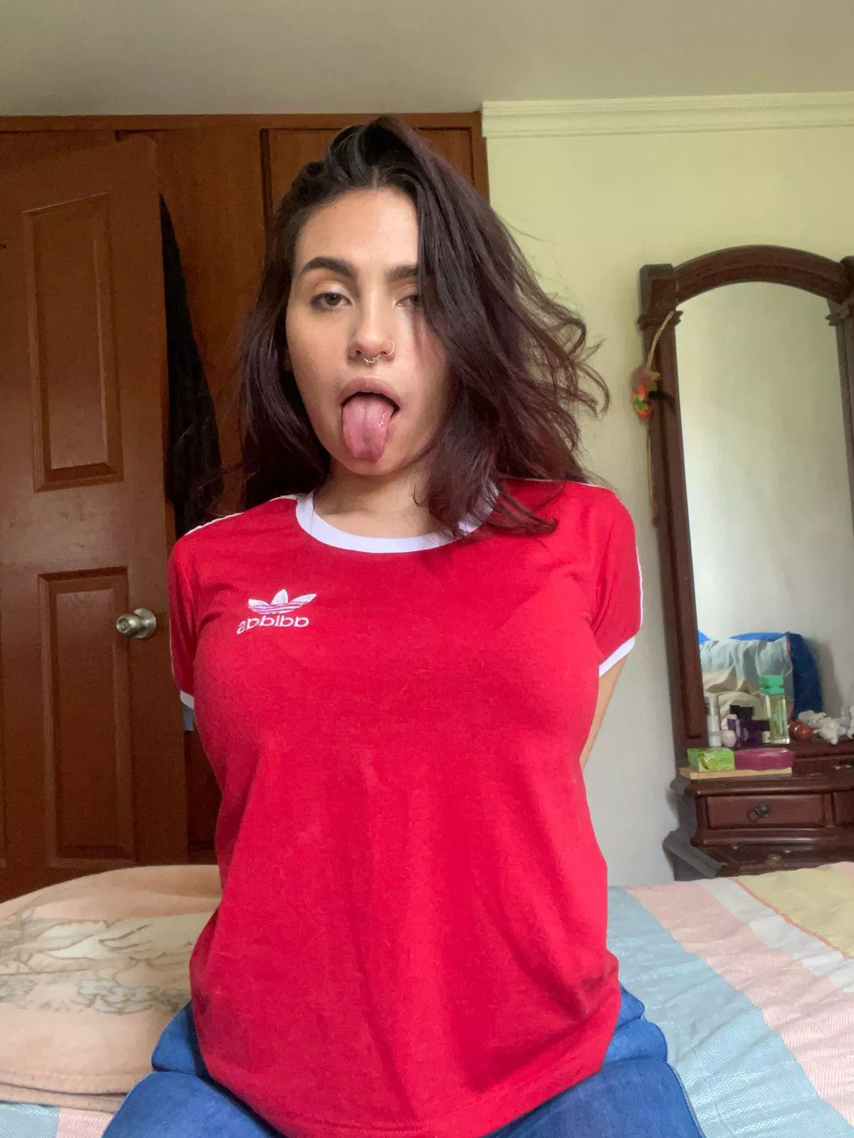 tongue out is always attractive, do you agree? 