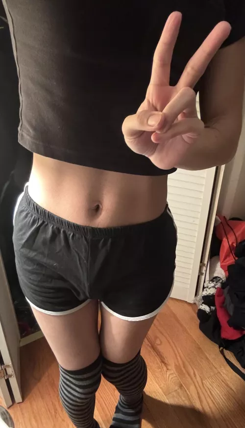 Too shy to show my face 🙈 but here’s a body pic