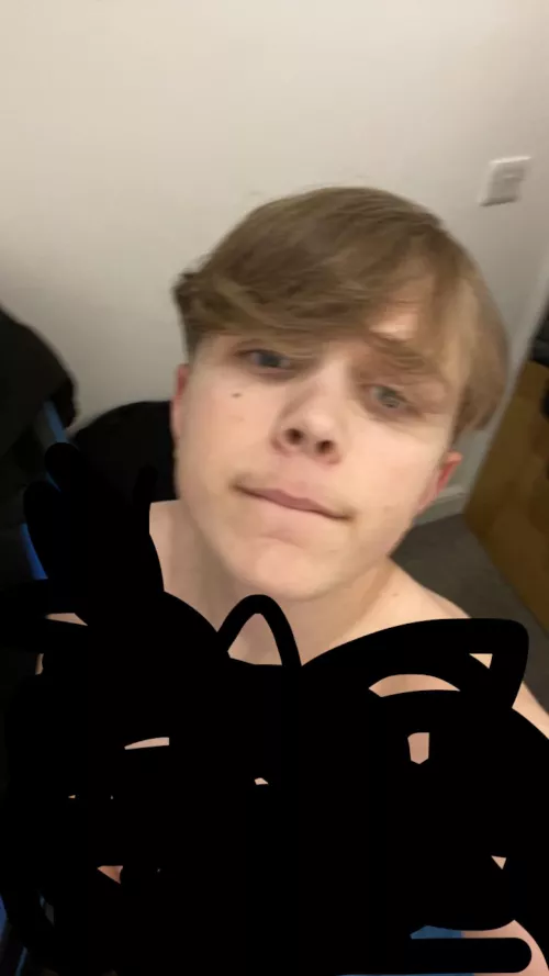 who wants me to braid my hair realy tight in any braids you want and anything you suggest ill even cut/shave my head if u want