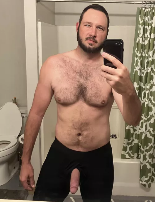 Who’d help this 36 yr old bearded guy get a boner?