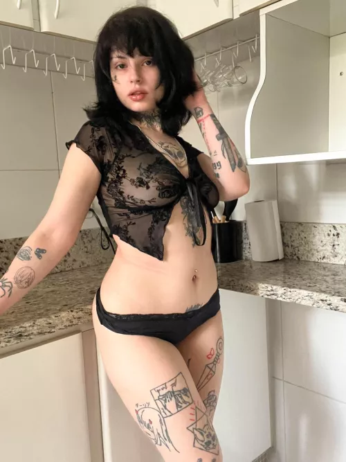 wyd if you went home and saw me walking around like this?